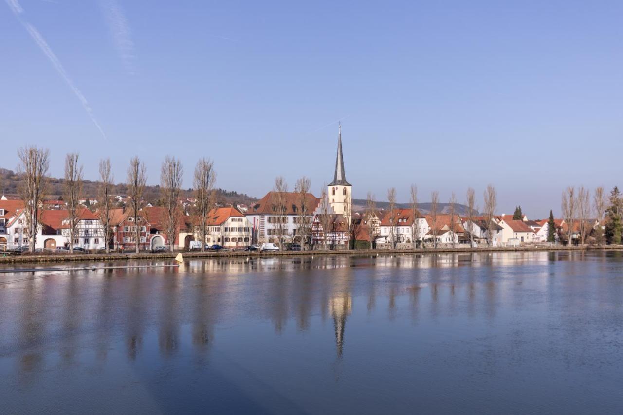 Отель Maindrei - Schlafen Am Fluss Margetshoechheim Экстерьер фото